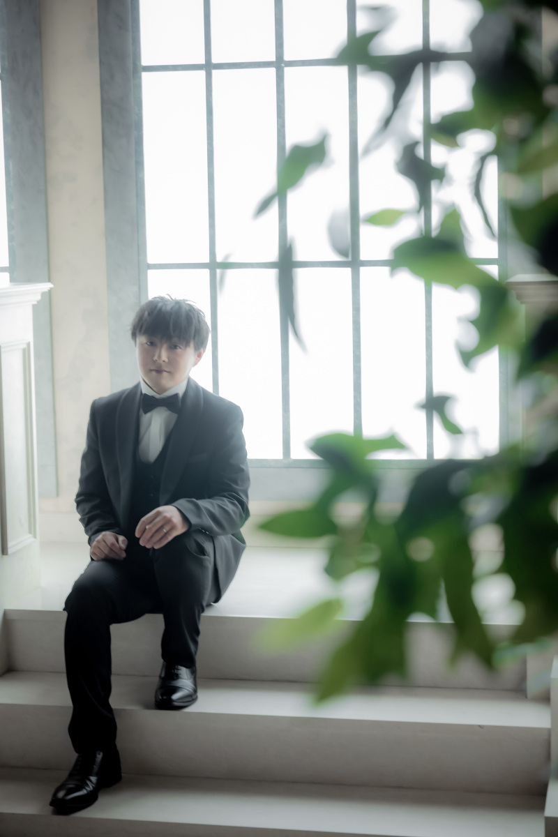 【ノーブルフォト2】ご新郎ソロショット