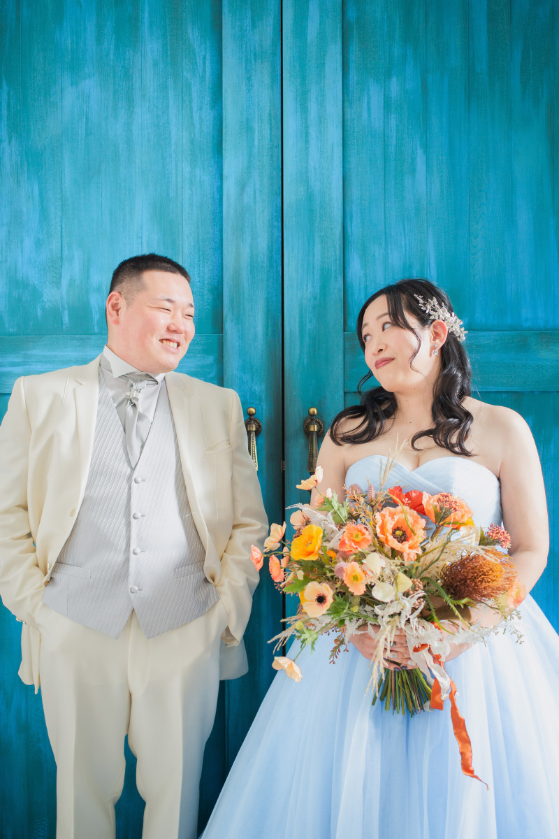 エメラルドブルーの扉の前で向かい合って…♡