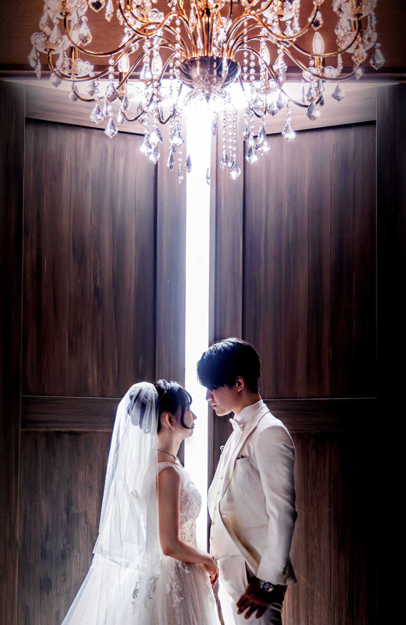 光に導かれて、おふたりの未来へ