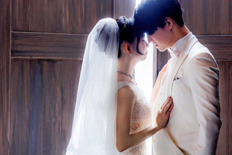 そっとおでこを寄せて…