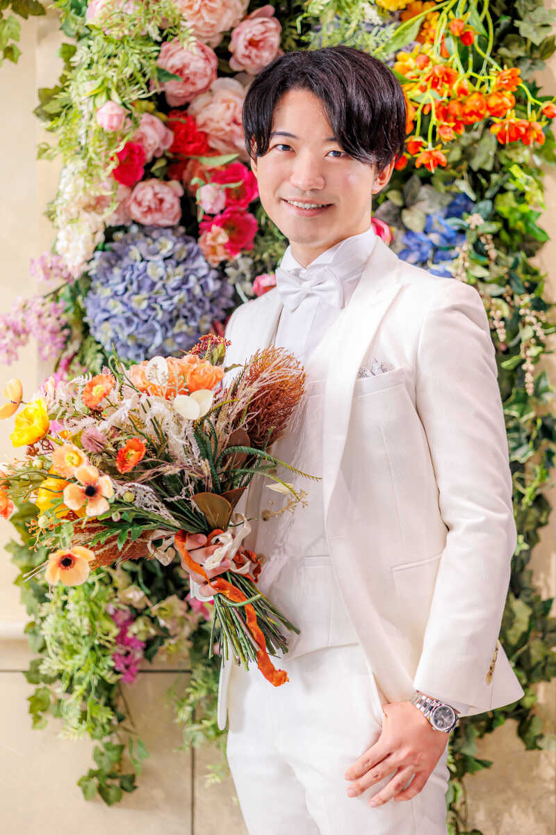 【新郎様ソロショット】サプライズブーケを…