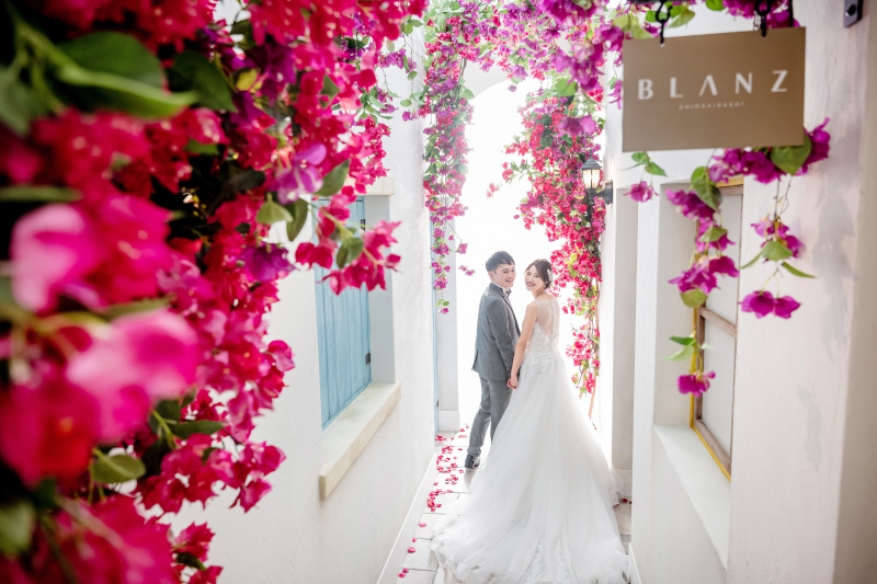 ロングトレーンでのフラワーロードは素敵ですね♪