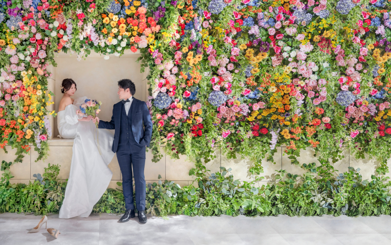 圧 巻のフラワーウォール