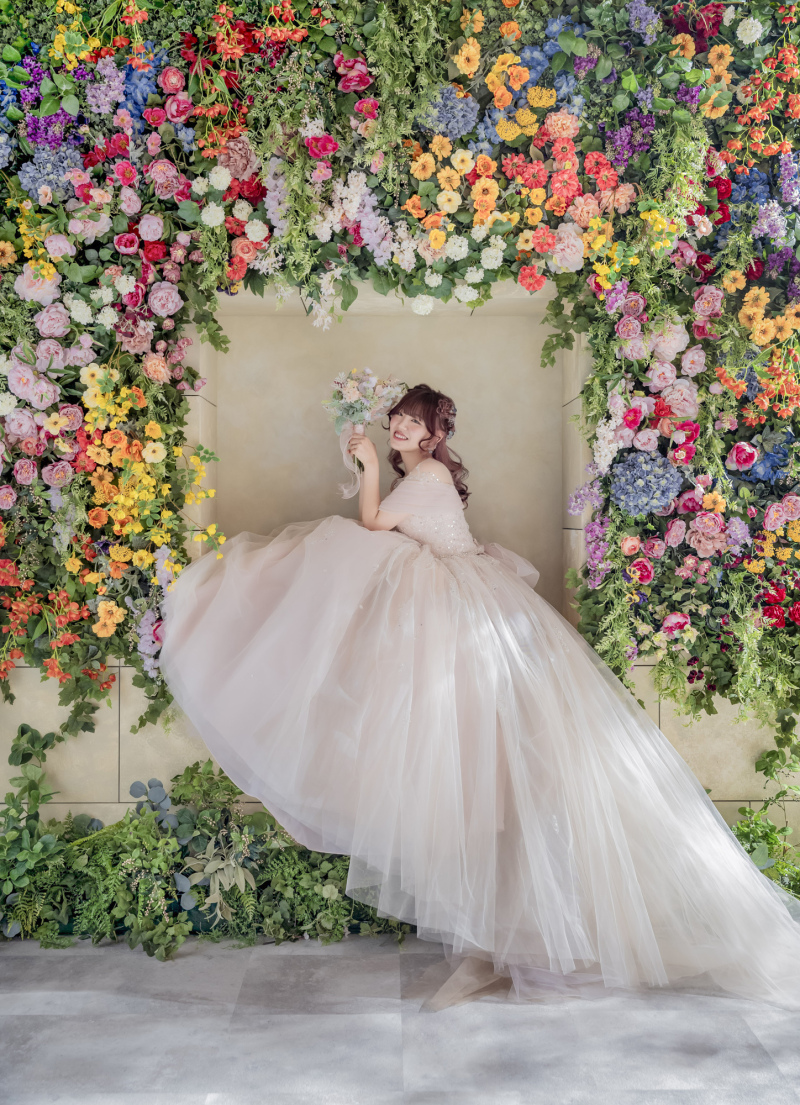 ご新婦様ソロショットでむすび♡@フラワーウォール