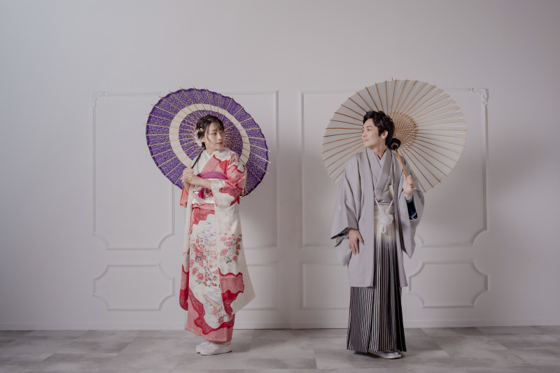 和傘で決める新郎新婦様