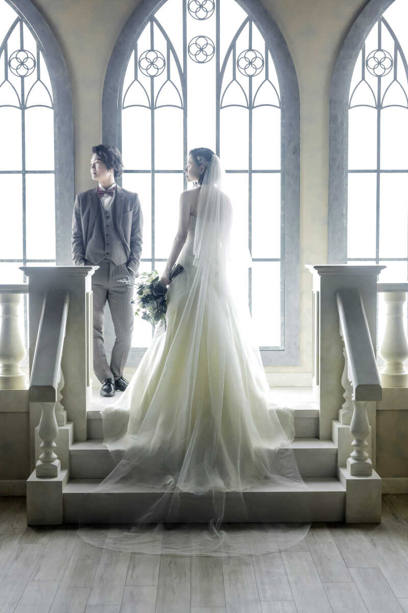 優雅に広がるバックショット