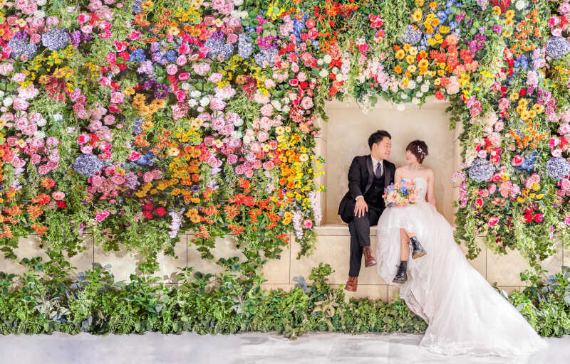 ドレスにちらり、おふたりらしさのブーツを添えて