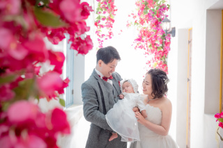 大切な宝物とファミリーフォト｜お子様と一緒に撮影するウェディングフォト