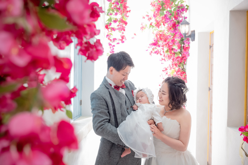 大切な宝物とファミリーフォト|お子様と一緒に撮影するウェディングフォト