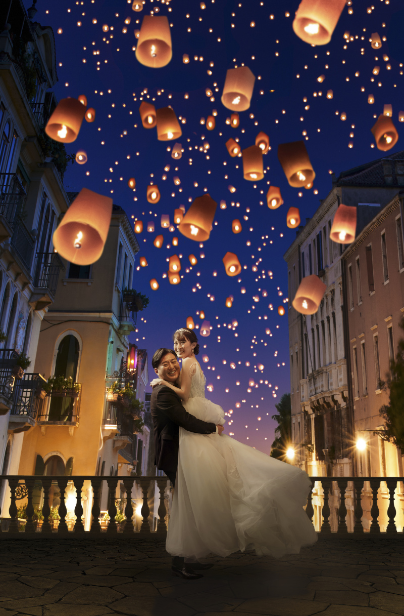 ランタンが彩る幸せを映すロマンティックショット