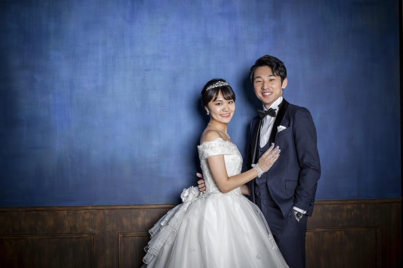 クールに決める新郎新婦様