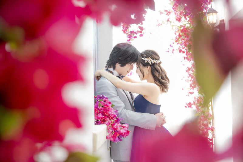 寄り添うおふたりの甘いひととき♡