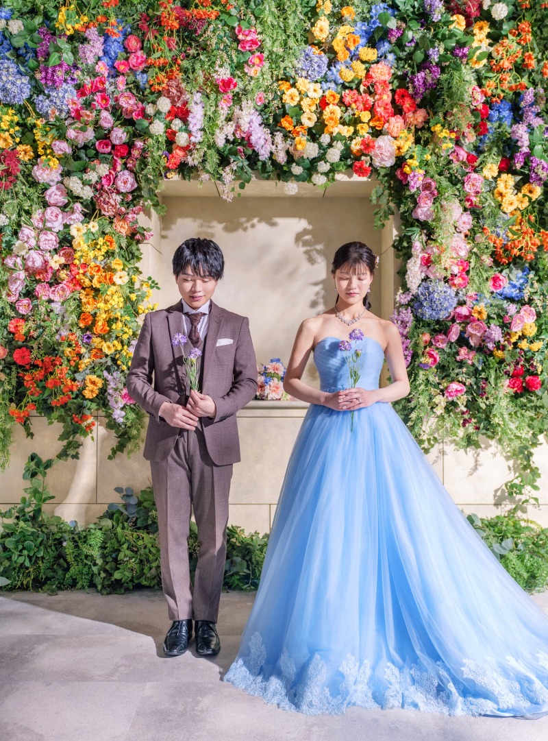 一輪の花に込めるふたりの願い