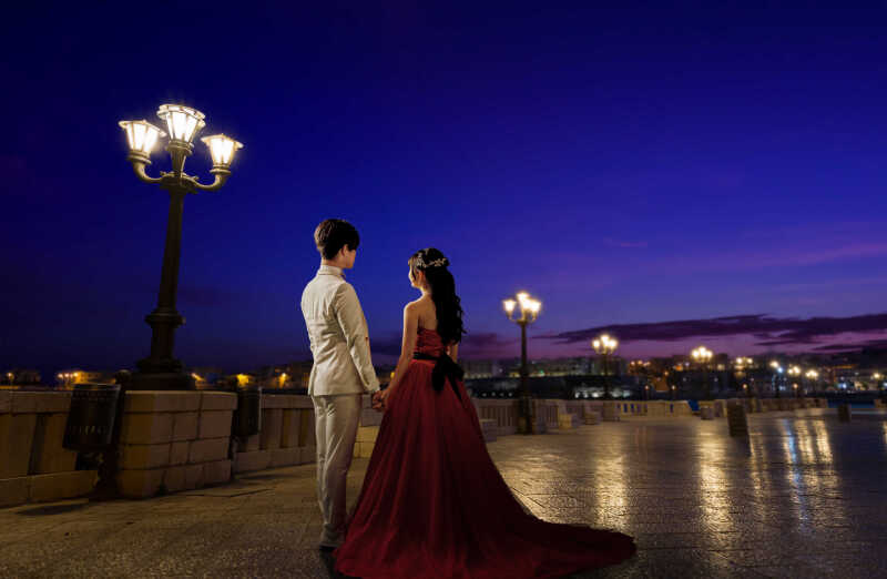 後ろ姿からも伝わる仲の良さ♪