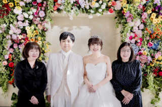 世界のyumikatsura×BLANZ厳 選4シーンで叶えたファミリーフォト！