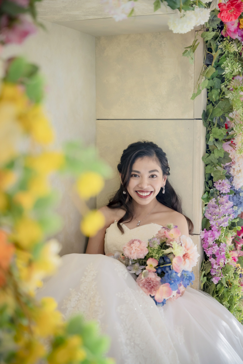 【フラワーウォール】ご新婦様ソロショット