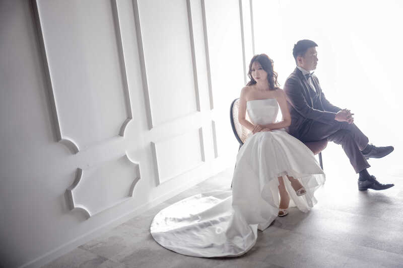 【ホワイトウォール】足組みショット