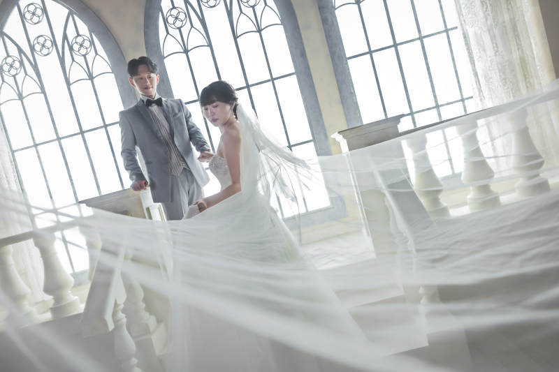 光に包まれて、静かに寄り添う