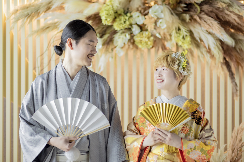 向かい合う二人