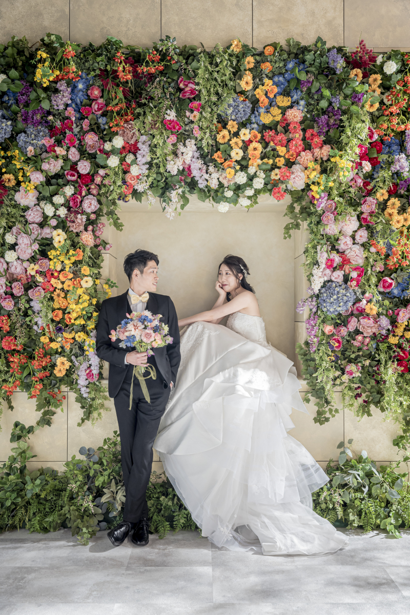 花束を届ける新郎様