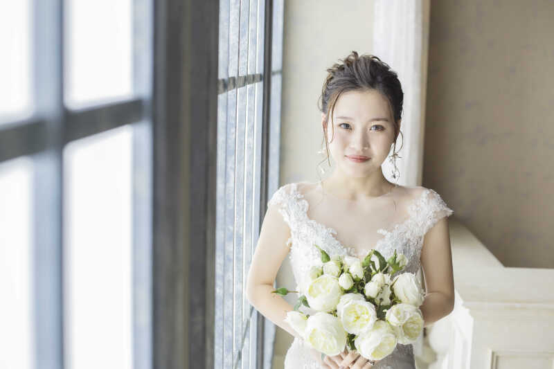 【新婦様ソロショット】輝く笑顔の瞬間