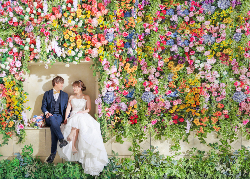 眺めるたびに幸せな思い出がよみがえる、ずっと飾っていたい魅力的なウェディングフォト。お二人の愛がドラマティックに映える美しい一枚に仕上げます。