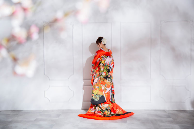 【ソロウェディング】レタッチ編集制作+データ付き✨洋装スタジオプラン✷衣装選び放題 / 完全貸し切り