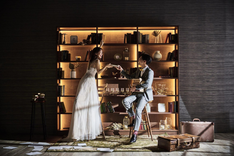 【24ページアルバム+6シーン撮影】洋装2着スタジオ撮影プラン✷衣装選び放題!