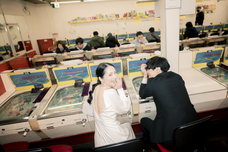 【おふたりの日常をスタイリッシュに残す】イマーシブ・ストリートフォト<ロケ撮影+ドレス1着|全100カット撮影>