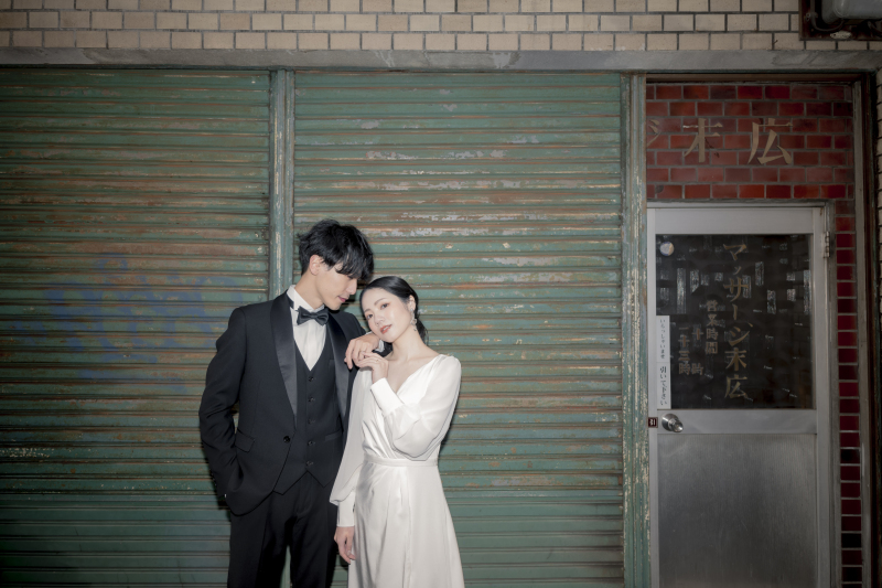 【おふたりの日常をスタイリッシュに残す】イマーシブ・ストリートフォト<ロケ撮影+ドレス1着|全100カット撮影>