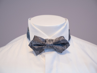 ボウタイ（蝶ネクタイ）ペイズリー／シルバー