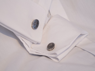 カフス／シルバー／レリーフ柄