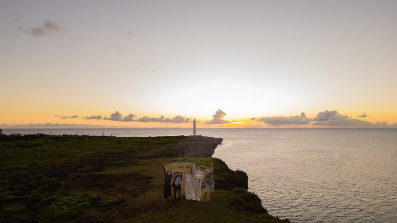 夕陽をバックに記念撮影で終了しました