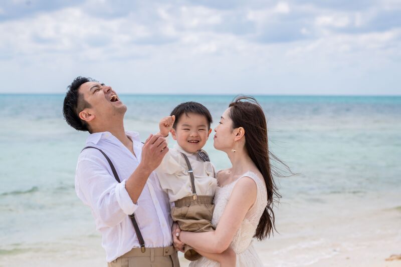 まずはビーチで３人で