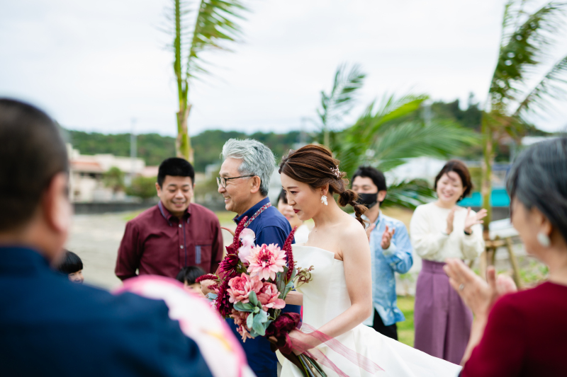 ご家族、ご親族の暖かい拍手の中を