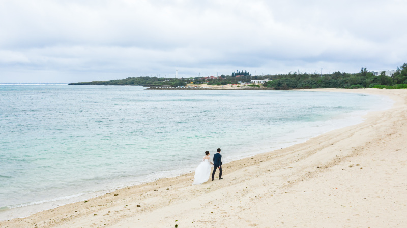 2人だけの冬の海