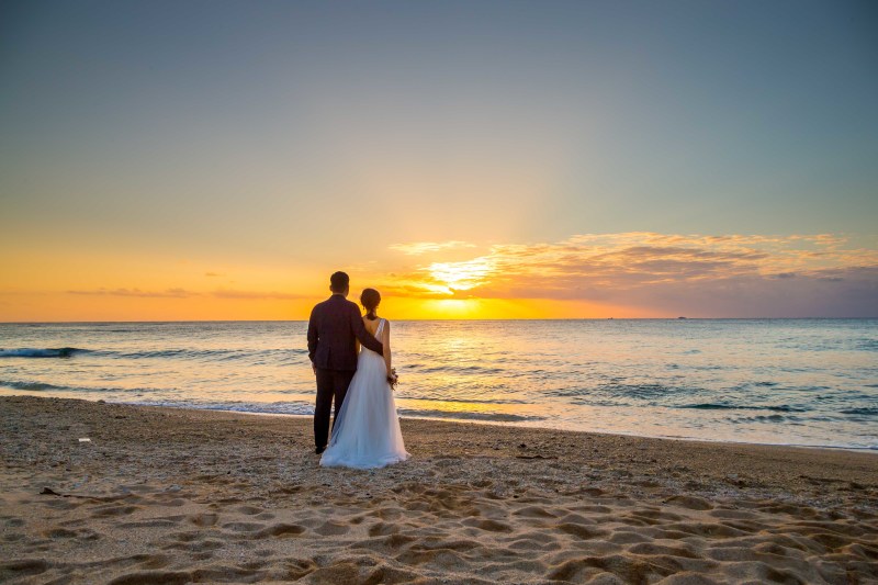 最高の夕陽に照らされて