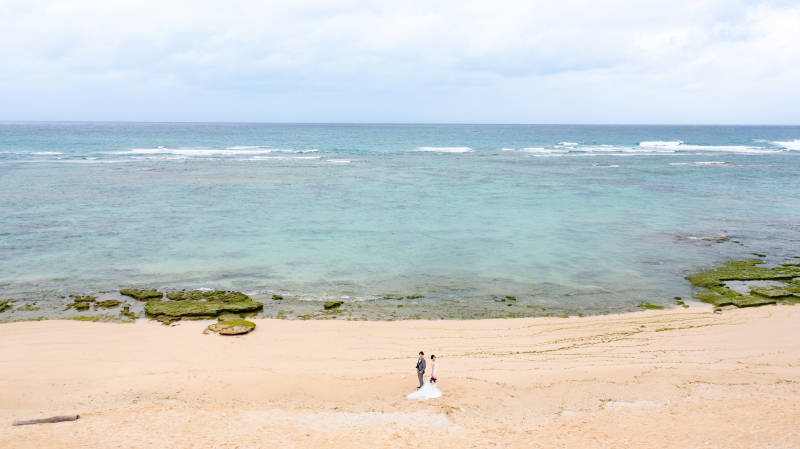 まったく人の気配のないビーチ