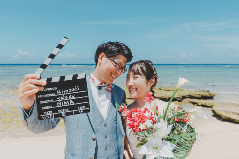 こんな時はカチンコがいい小道具に