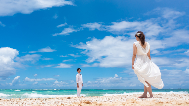 【本島:乗馬付き!ビーチフォトプラン】ドローン撮影付★2Min.シネマムービー付き☆