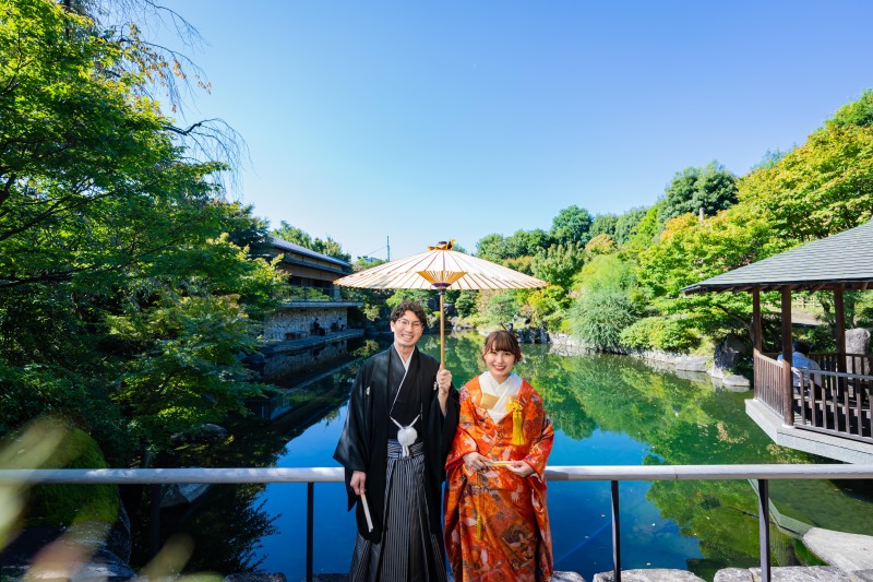 庭園を背景に♪