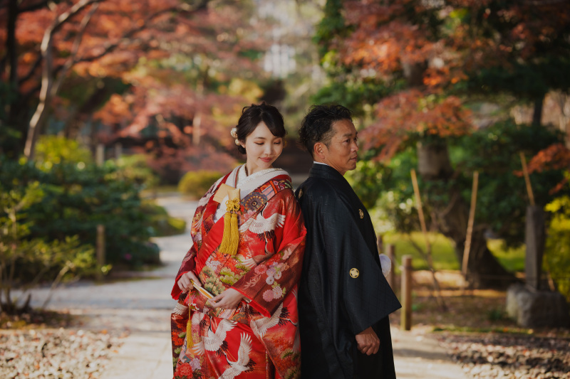 紅葉と合わせたクールなイメージカット