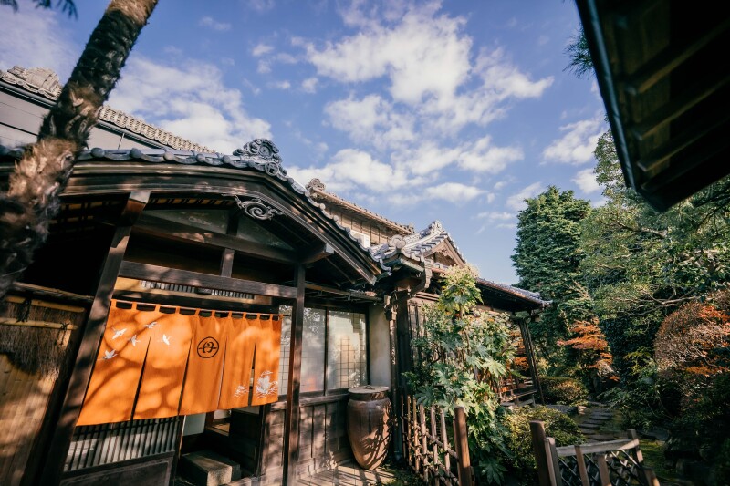 <川越和装>空調完備 川越・丹徳庭園/白無垢or色打掛(1着)【和庭園】ロケーション<100カット以上・全データ>14着の衣装♪