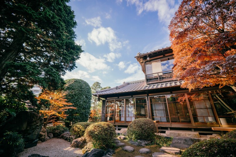 <川越和装>空調完備 川越・丹徳庭園/白無垢or色打掛(1着)【和庭園】ロケーション<100カット以上・全データ>14着の衣装♪