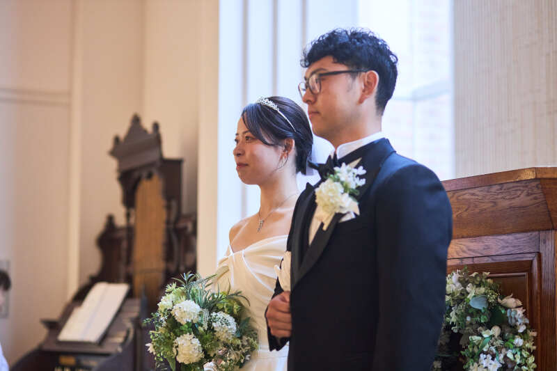 木のぬくもり温かなチャペル