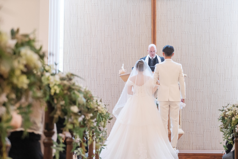 木のぬくもり温かなチャペル