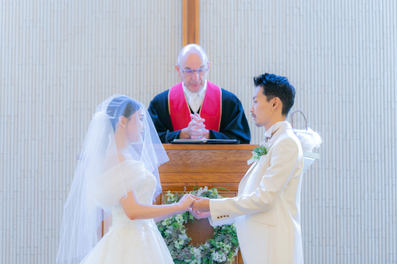 木の温もりあたたかなチャペル