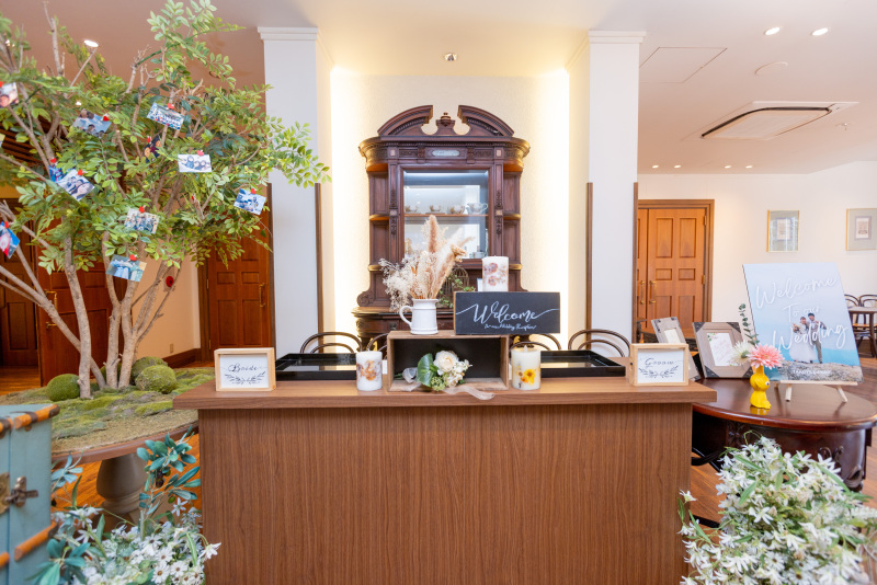 受付からおふたりらしさを