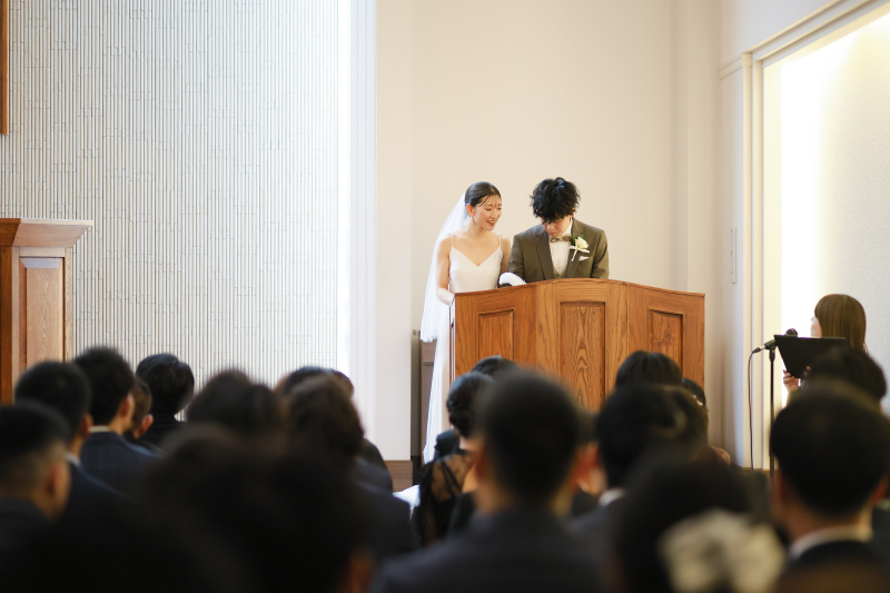 結婚証明書へのサイン