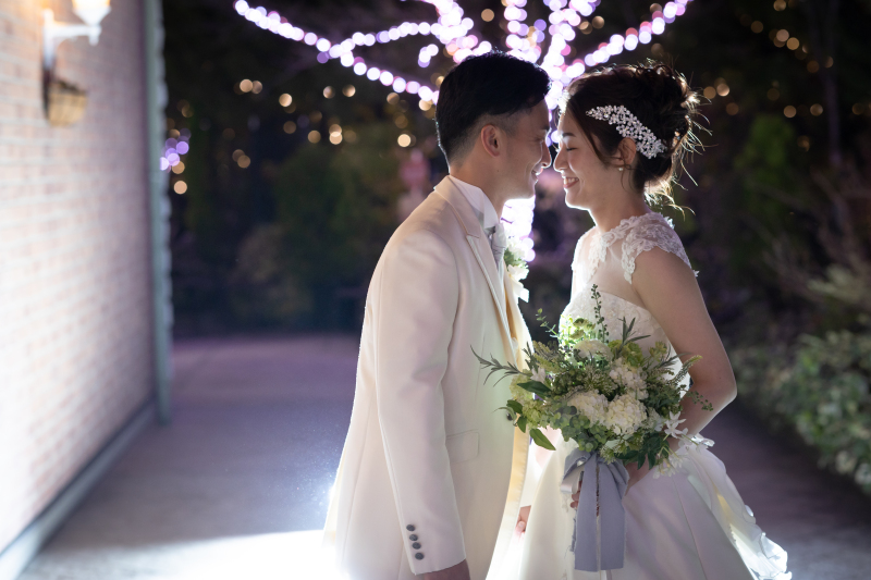 ナイトウエディングで大人っぽい雰囲気も…♡